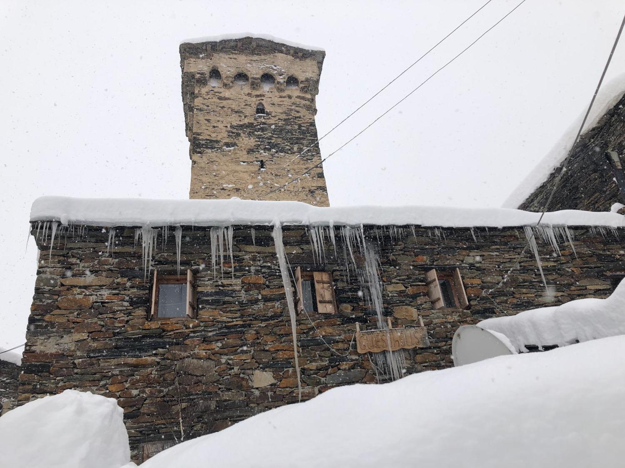 Old House Hotel Usguli Kültér fotó
