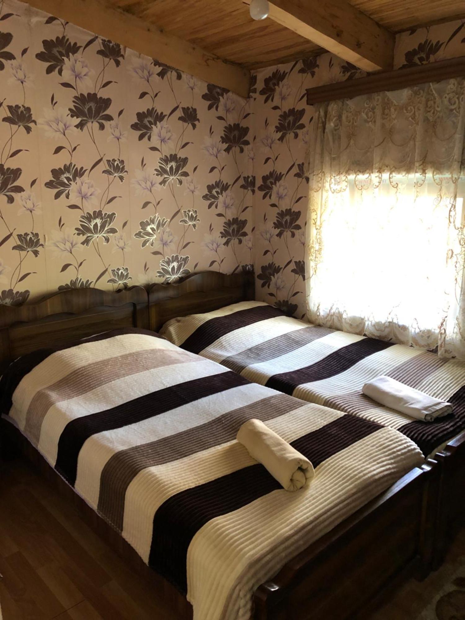 Old House Hotel Usguli Kültér fotó